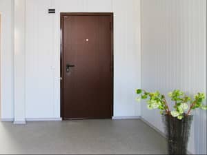 Предлагаем входные железные двери в квартиру DoorHan ЭКО 980х2050 в Саранске по выгодной цене